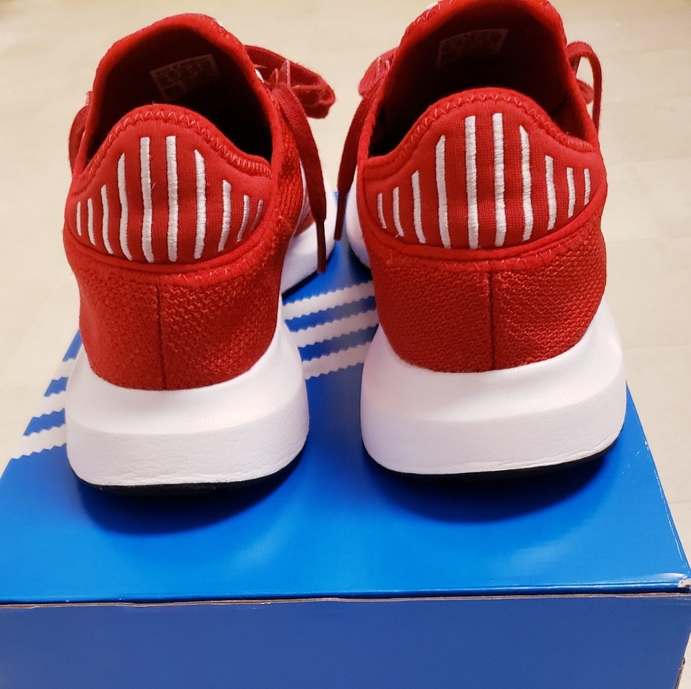 11 1/2 Like New Adidas "Swift Run X" - image 7
